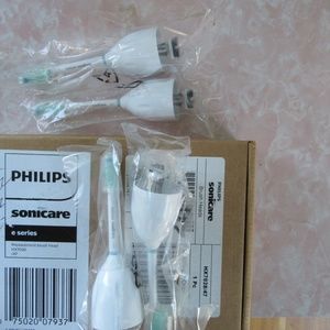 4 PHILIPS SONICARE E SERIES REPLACEMENT BRUSH HEADS MODEL HX7028/47